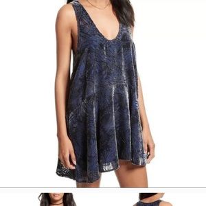 Floaty free people dress NWT